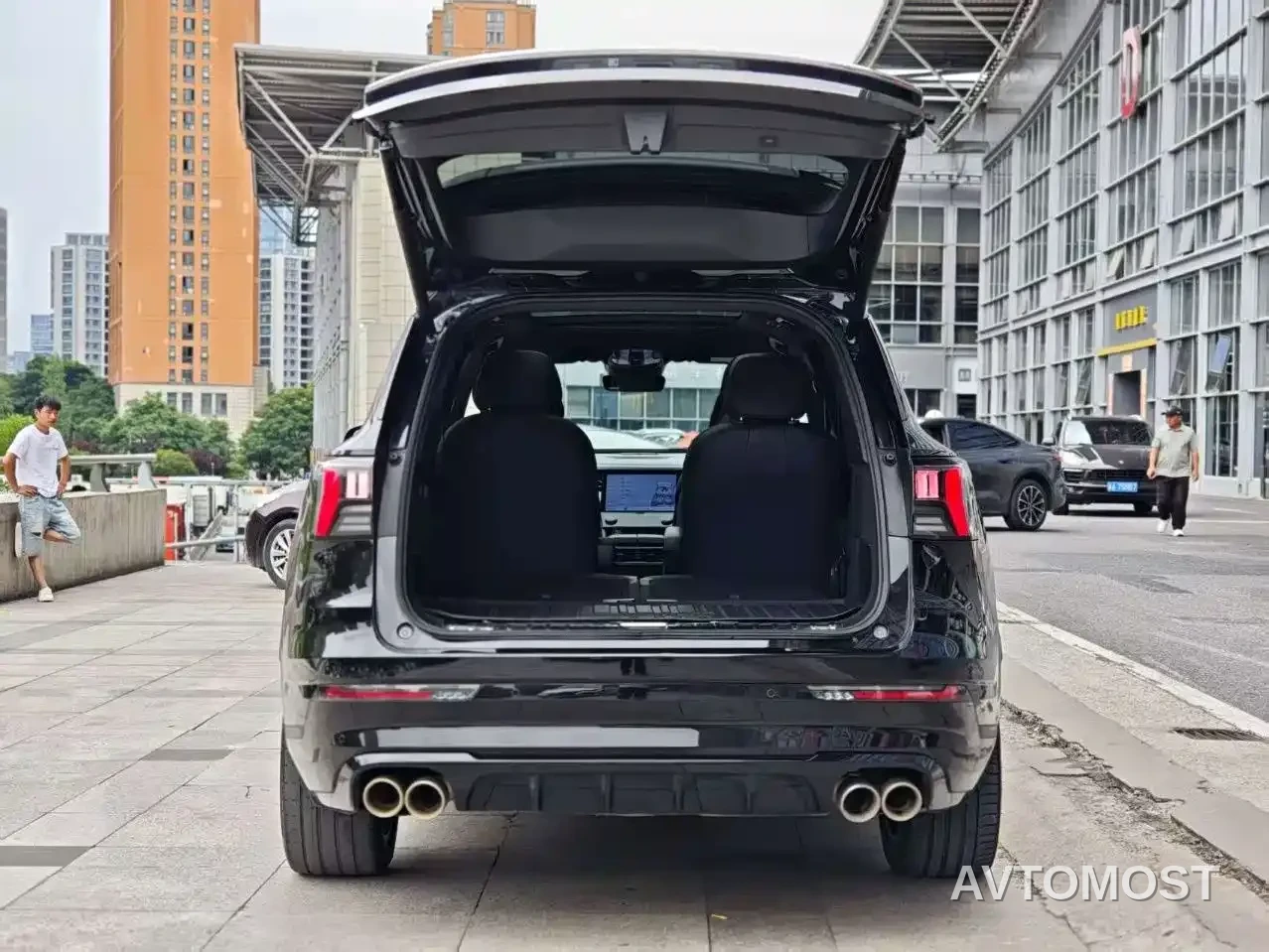 Lynk & Co 09 EM-P 2021 2.0T PHEV Ultra 6-seater — фото 5