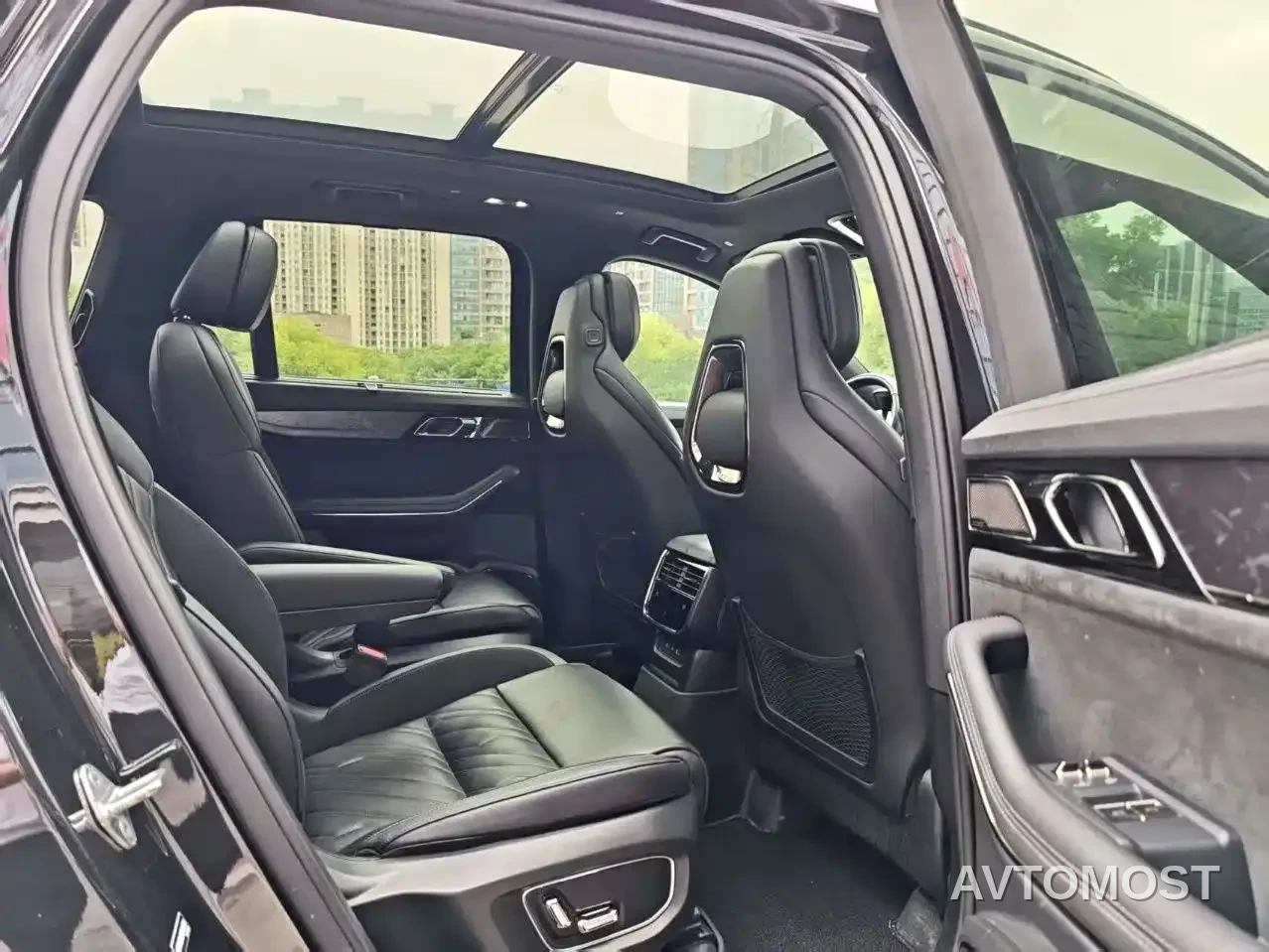 Lynk & Co 09 EM-P 2021 2.0T PHEV Ultra 6-seater — фото 6