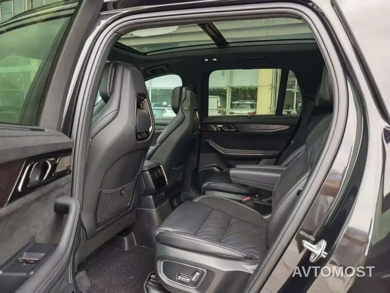Lynk & Co 09 EM-P 2021 2.0T PHEV Ultra 6-seater — фото 9