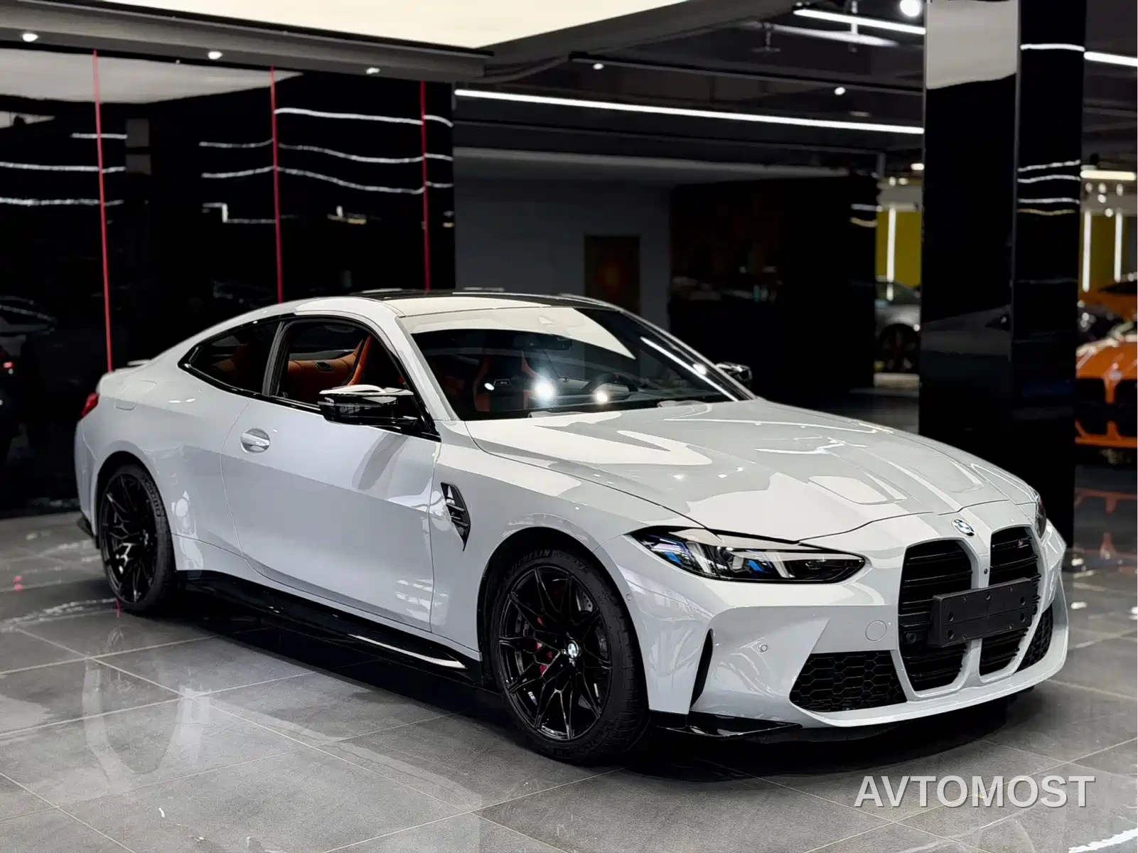 BMW M4 2024 BMW M4 Coupe M xDrive Competition — фото 3