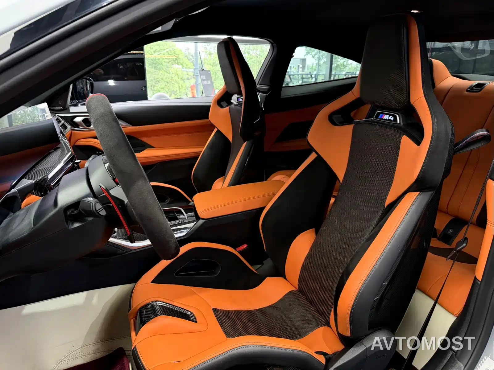 BMW M4 2024 BMW M4 Coupe M xDrive Competition — фото 8