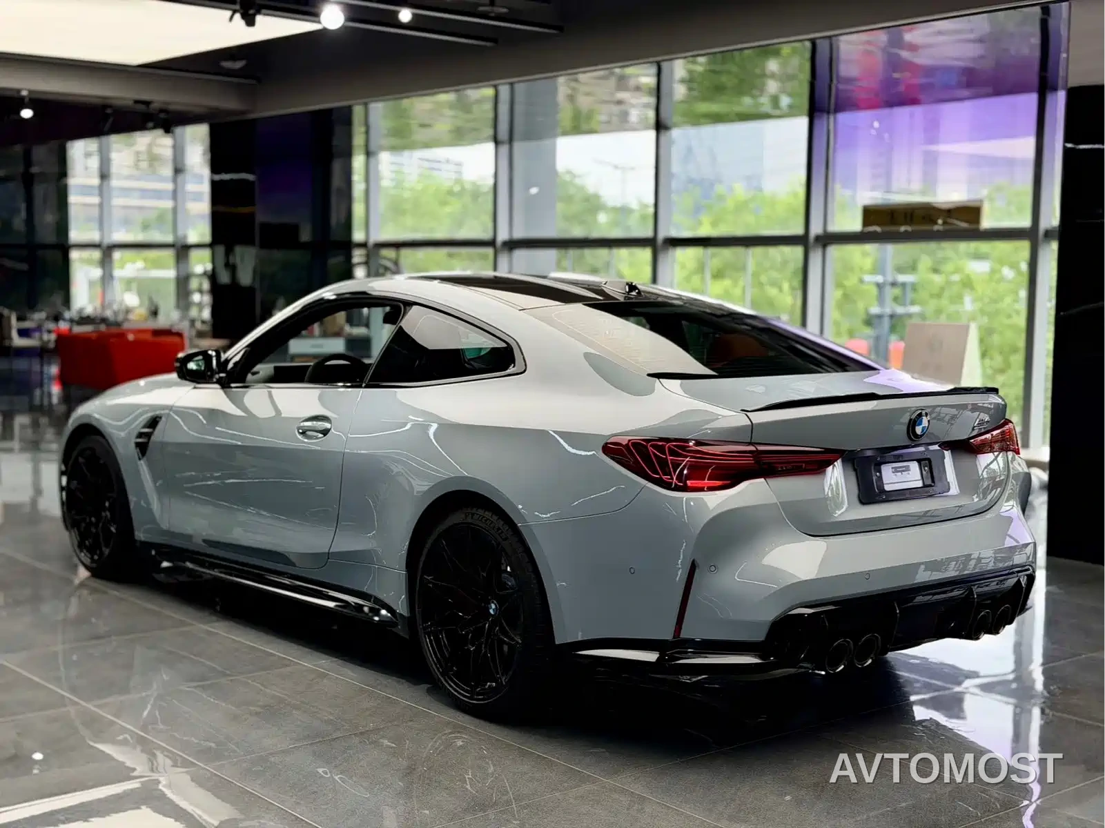 BMW M4 2024 BMW M4 Coupe M xDrive Competition — фото 9