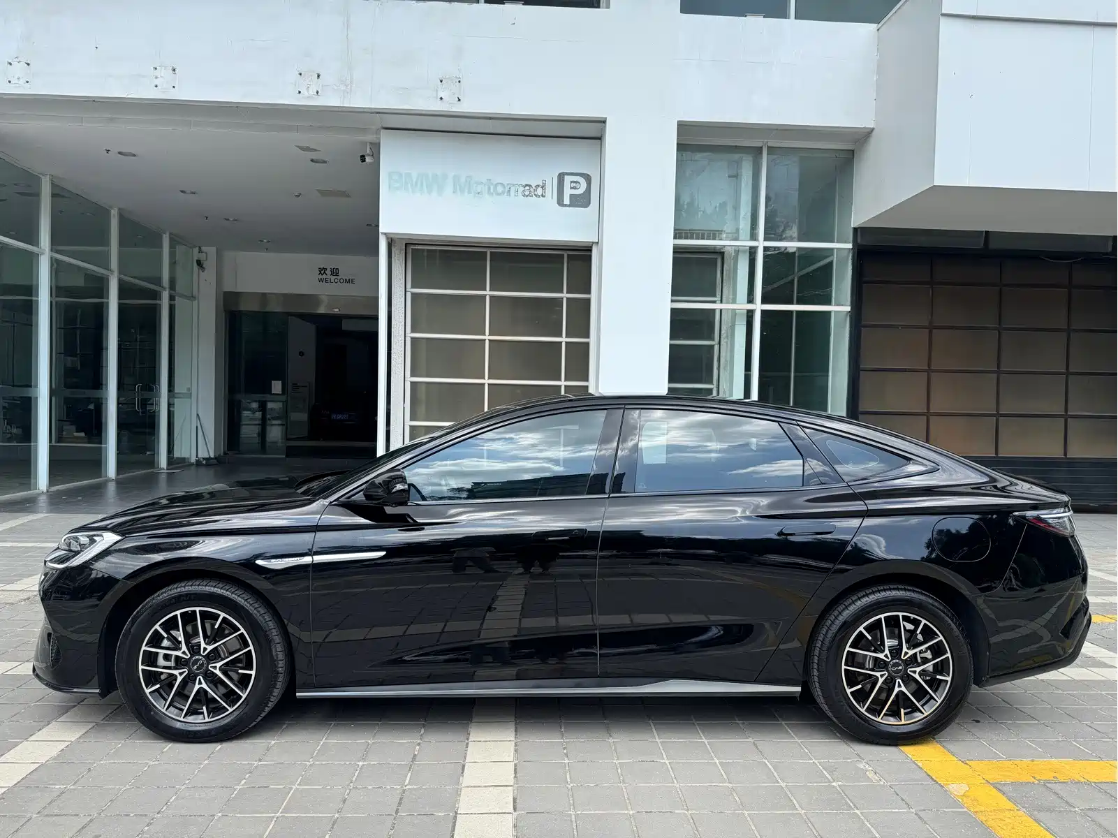 BYD Seal 07 DM-i 2025 DM-i 1.5L 70km Elite — фото 3