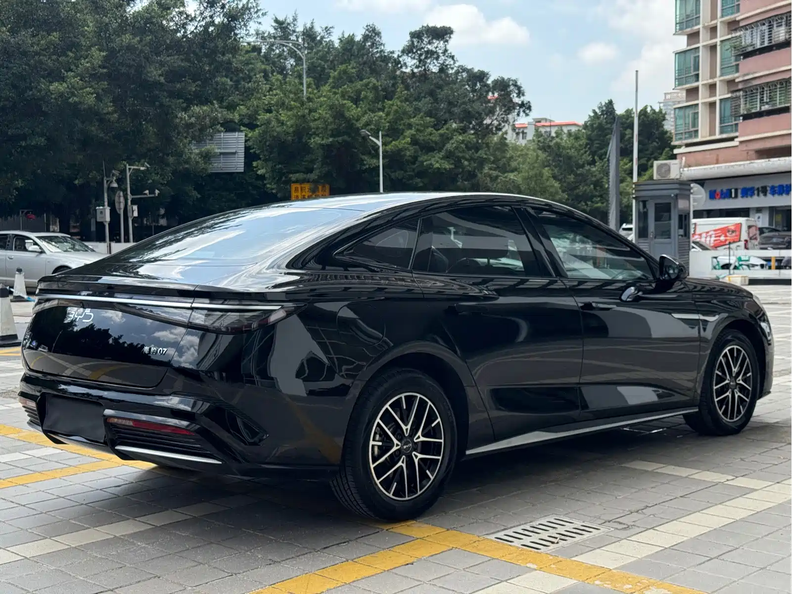 BYD Seal 07 DM-i 2025 DM-i 1.5L 70km Elite — фото 6