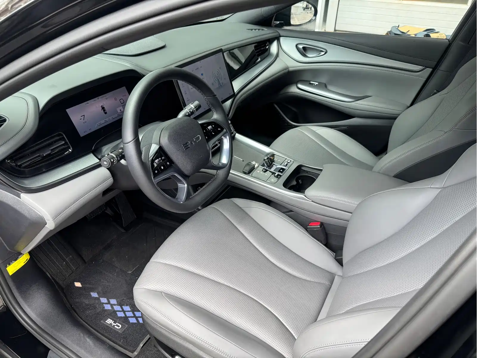 BYD Seal 07 DM-i 2025 DM-i 1.5L 70km Elite — фото 7