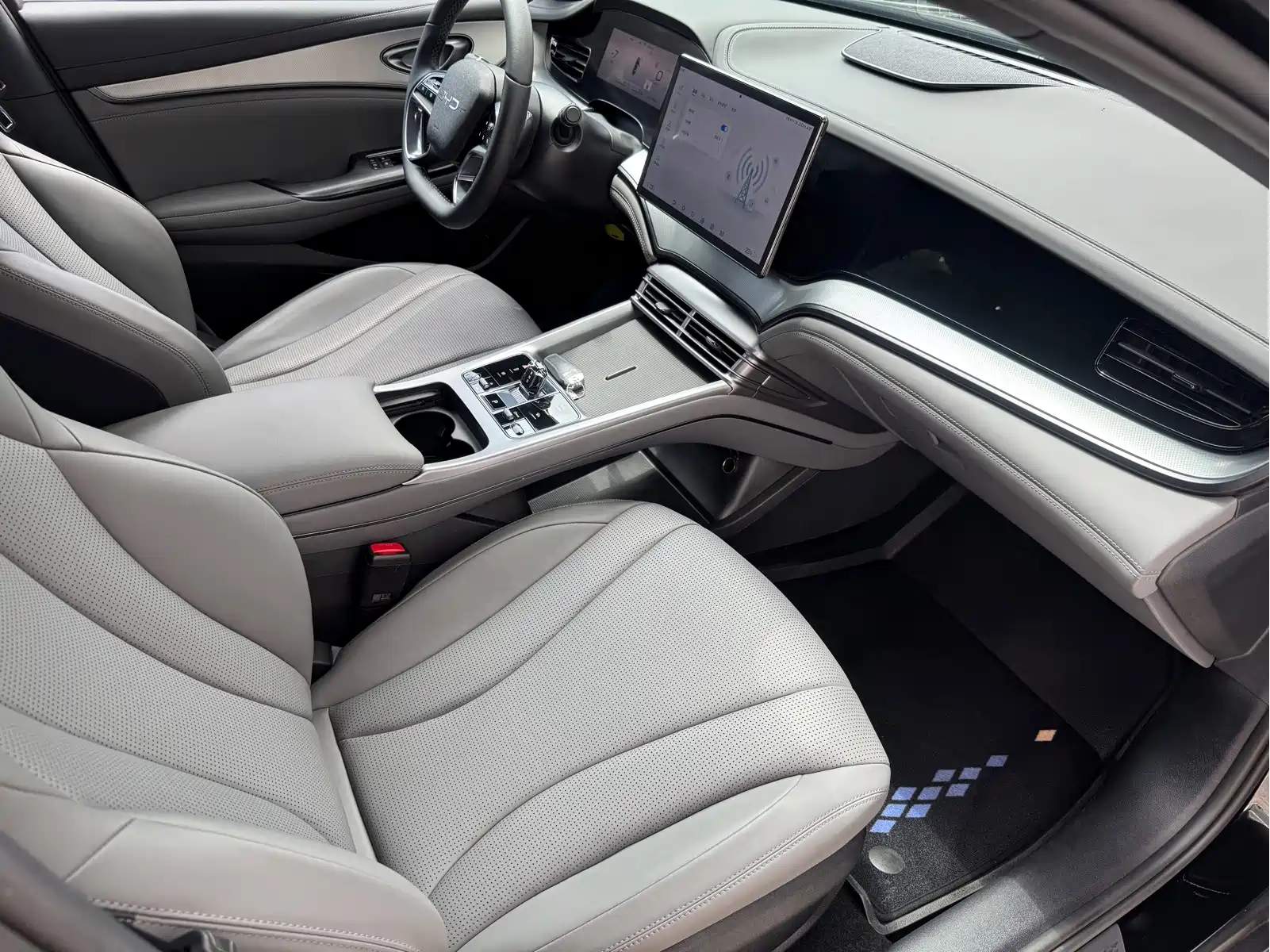 BYD Seal 07 DM-i 2025 DM-i 1.5L 70km Elite — фото 10