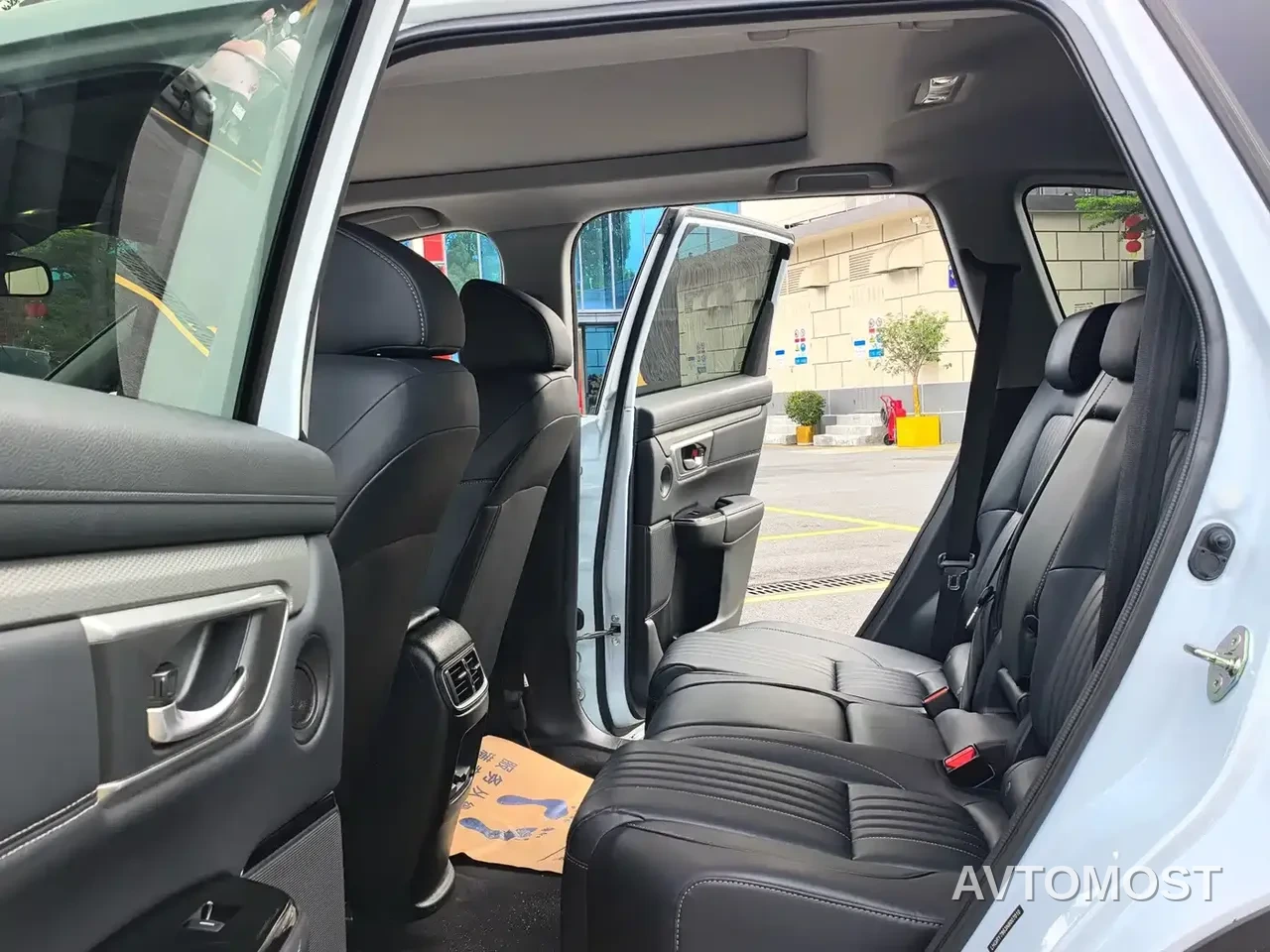 Honda Breeze New Energy 2022 Model e:PHEV Premium Edition — фото 8