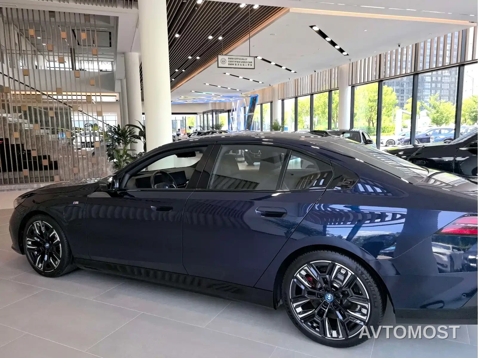 BMW i5 M60 2024 xDrive M60 — фото 5