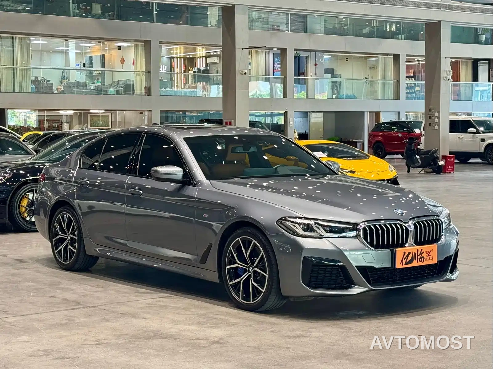 BMW 5 Series (Import) 2022 Facelift 530i Style Edition M Sport Package — фото 3
