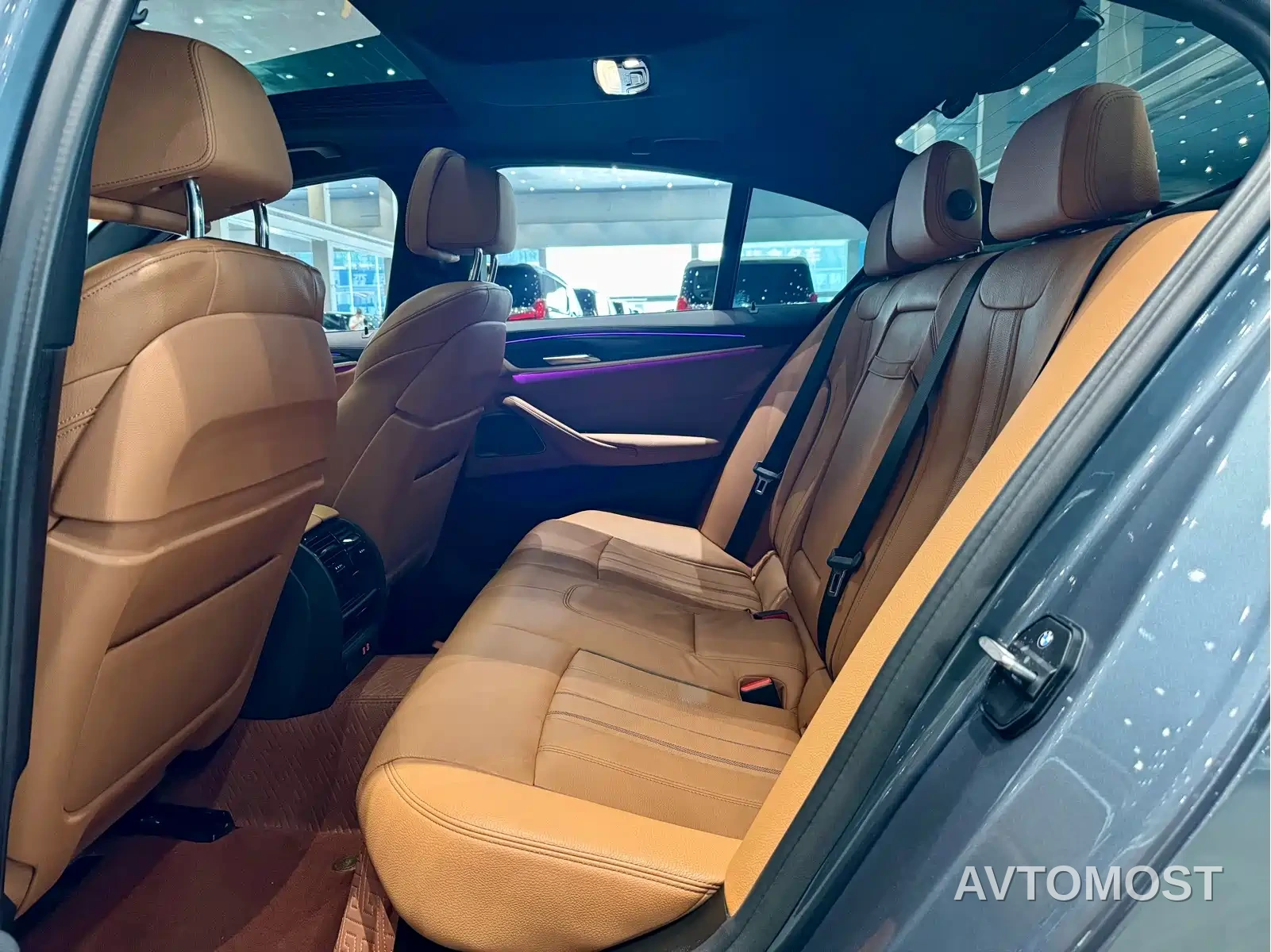 BMW 5 Series (Import) 2022 Facelift 530i Style Edition M Sport Package — фото 6