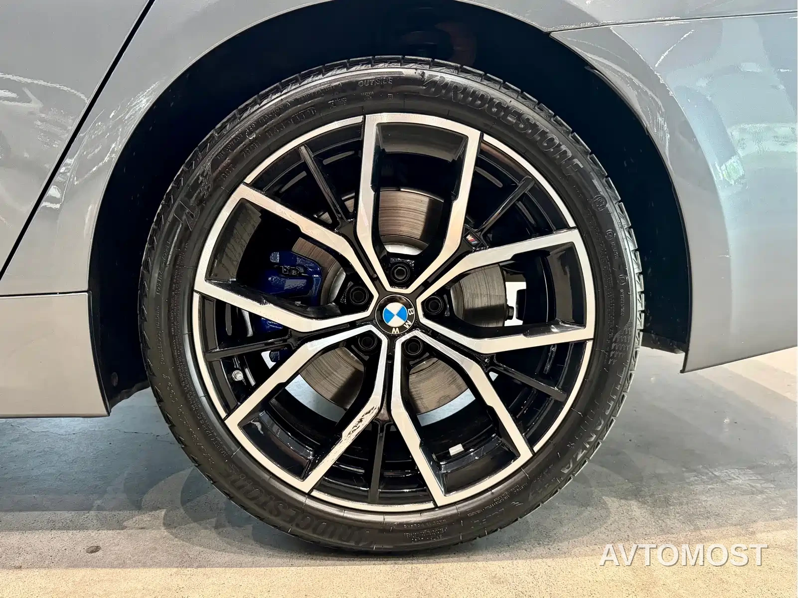 BMW 5 Series (Import) 2022 Facelift 530i Style Edition M Sport Package — фото 17