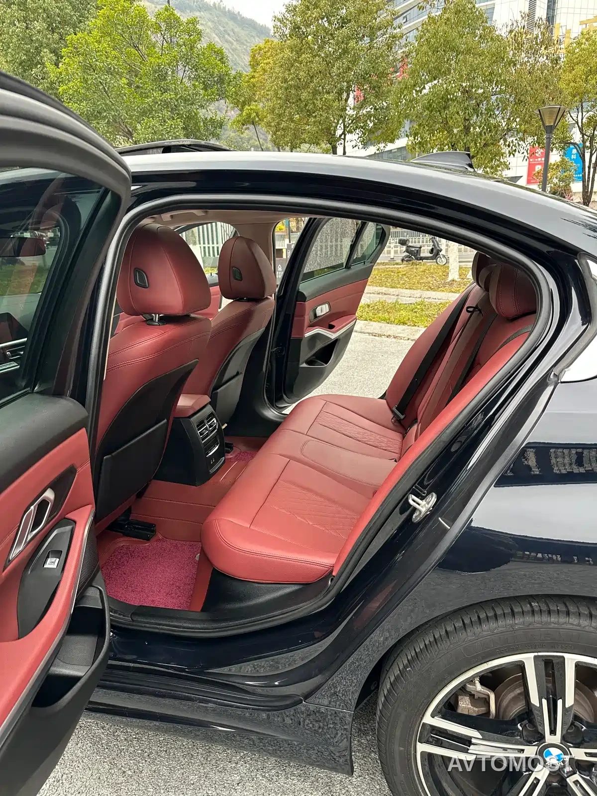 BMW 3 Series 2021 325i M Sport Package — фото 10
