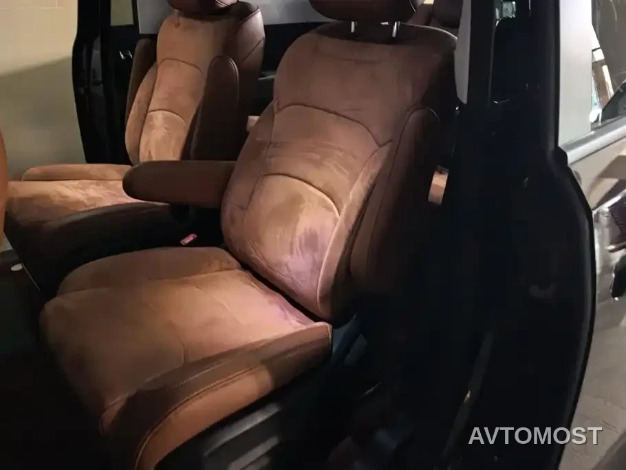 Wuling Motors Xingguang 730 New Energy 2025 Model Plug-in Hybrid Base Version — фото 11