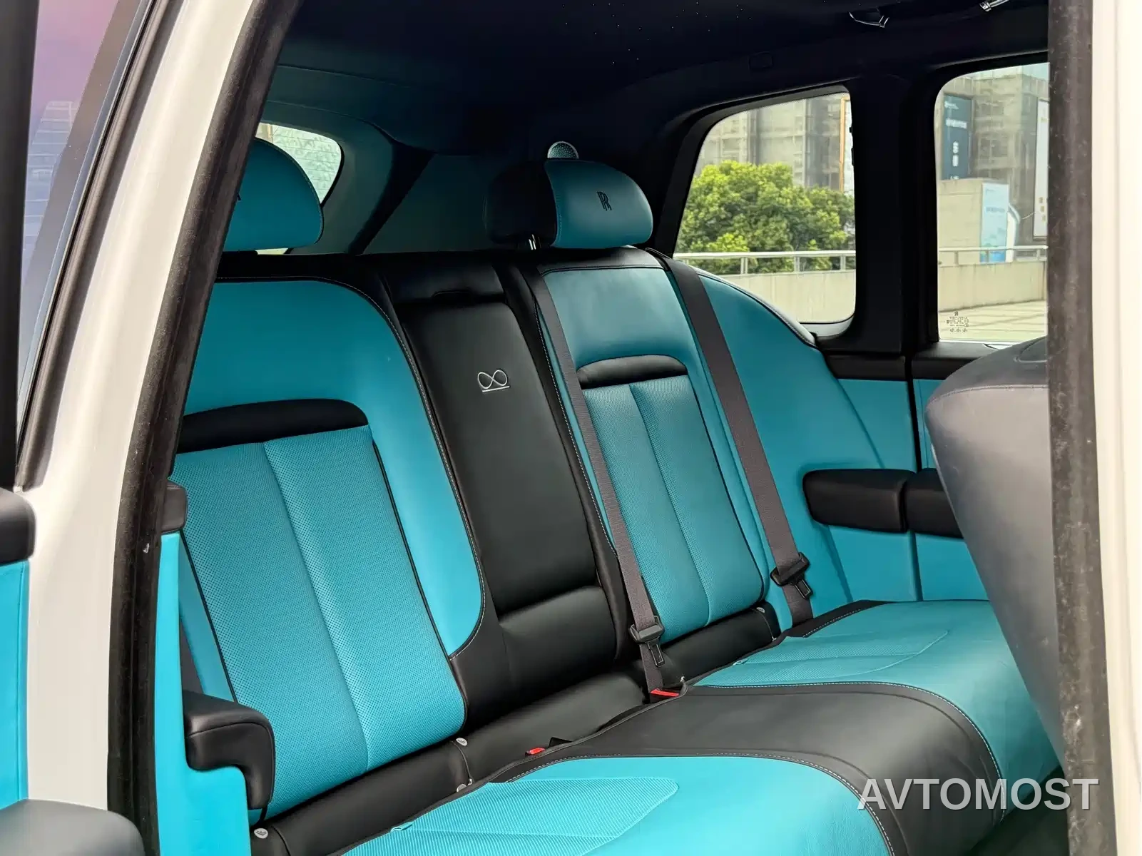 Rolls-Royce Cullinan 2018 5-Seater Version — фото 16