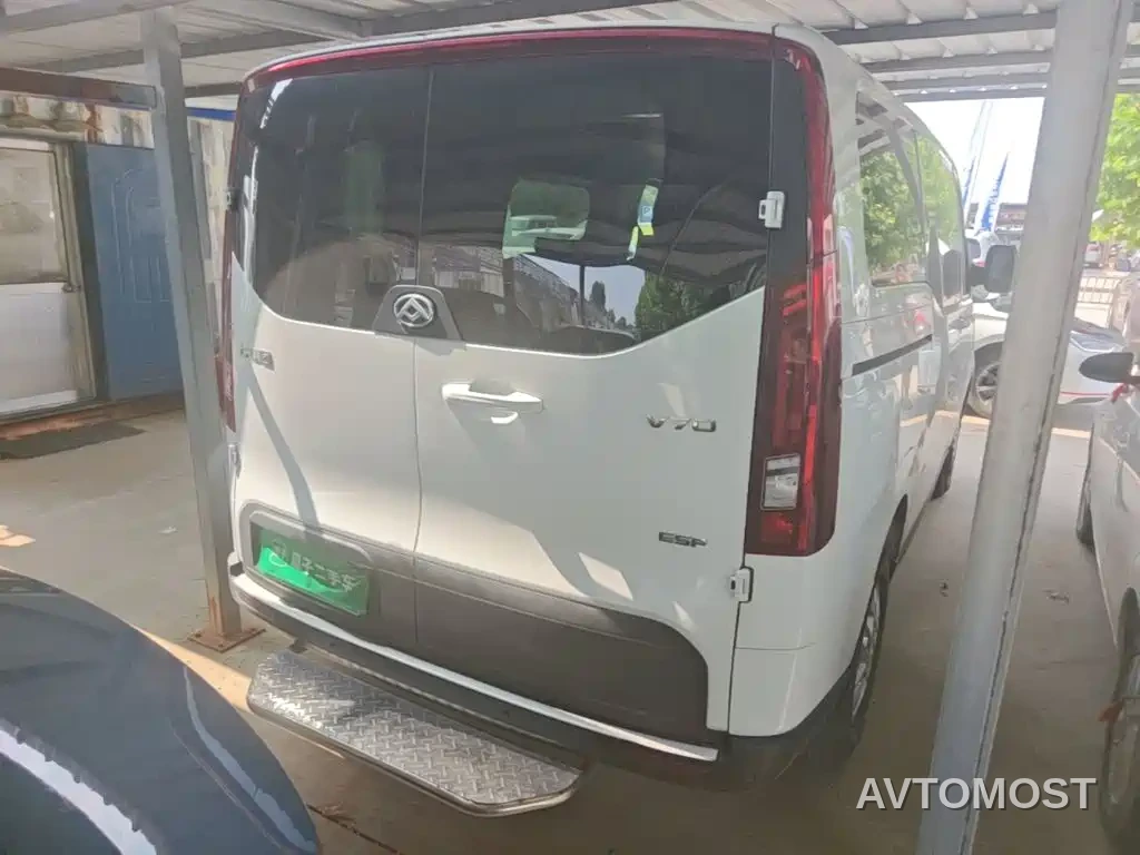SAIC Maxus Xintu V70 2023 Model 2.0T Elite Manual Short Wheelbase Low Roof 5/6 Seats (125Ps) — фото 6