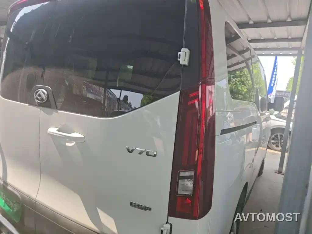 SAIC Maxus Xintu V70 2023 Model 2.0T Elite Manual Short Wheelbase Low Roof 5/6 Seats (125Ps) — фото 7
