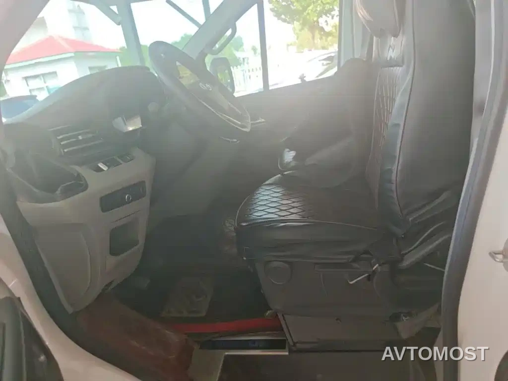 SAIC Maxus Xintu V70 2023 Model 2.0T Elite Manual Short Wheelbase Low Roof 5/6 Seats (125Ps) — фото 14
