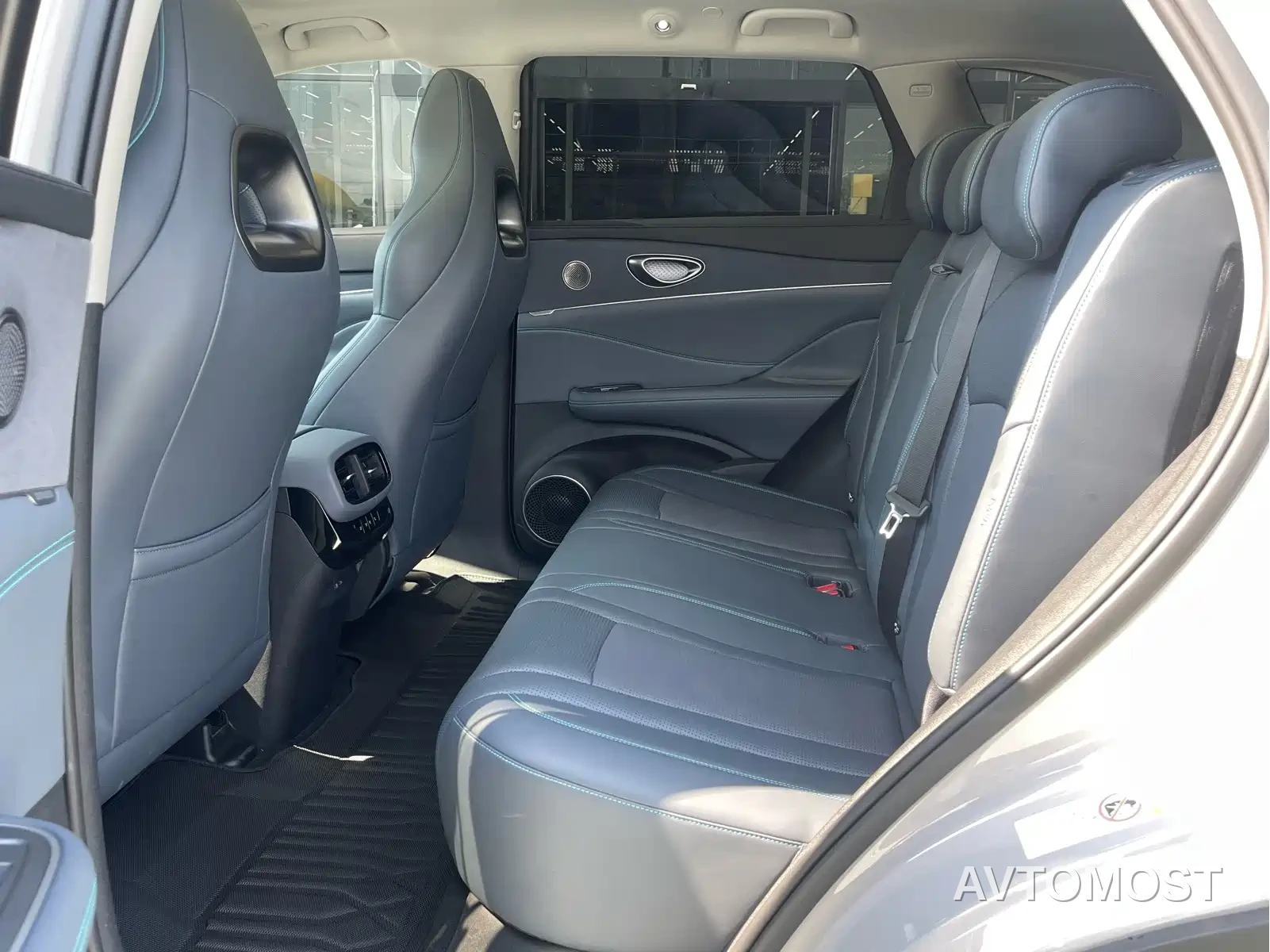 BYD Hai Shi 07 DM-i 2025 150 Pilot+ Edition — фото 6