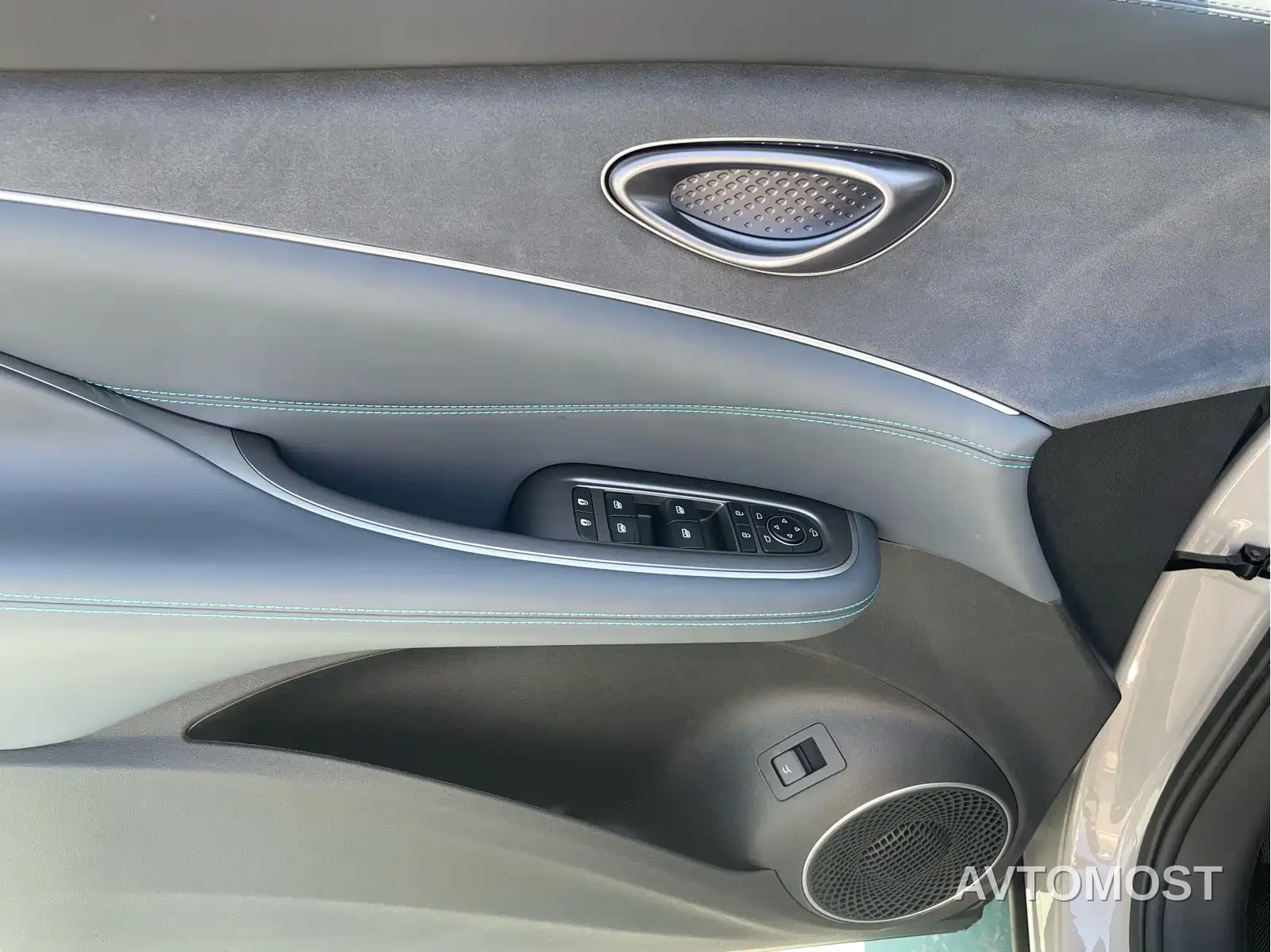 BYD Hai Shi 07 DM-i 2025 150 Pilot+ Edition — фото 7