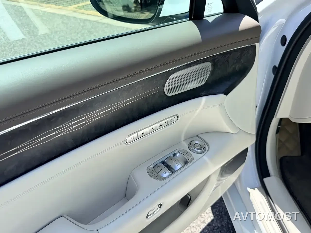 Genesis G90 2023 3.5T Flagship Version — фото 8