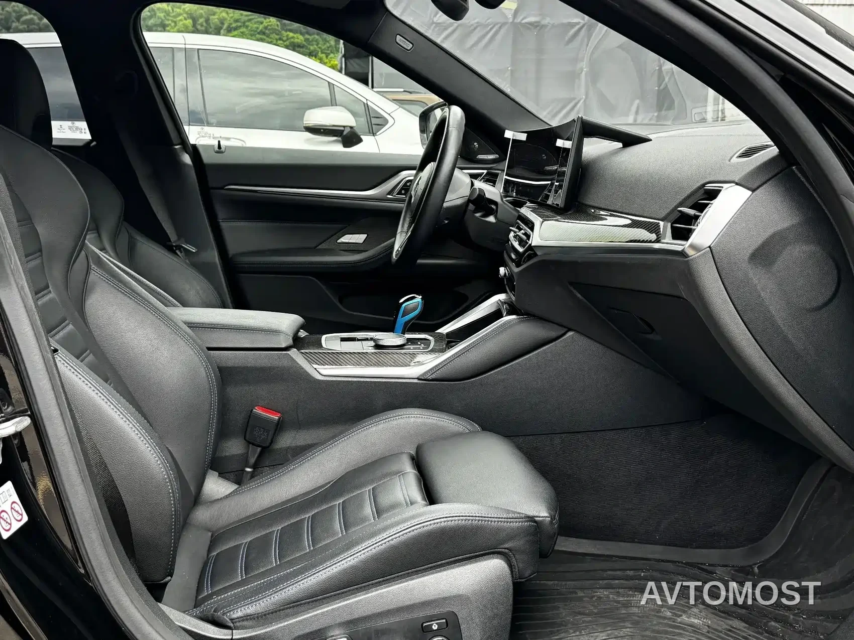 BMW i4 2022 M50 — фото 12