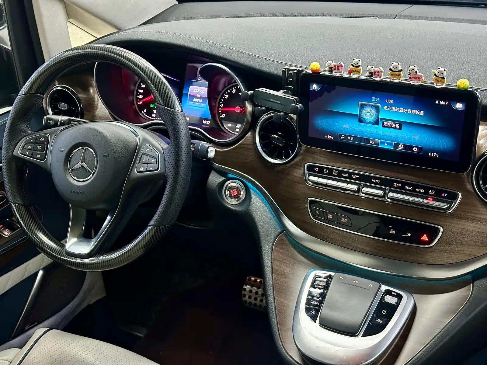 Mercedes-Benz V-Class 2022 V 260 L Long Wheelbase Prestige Edition — фото 8
