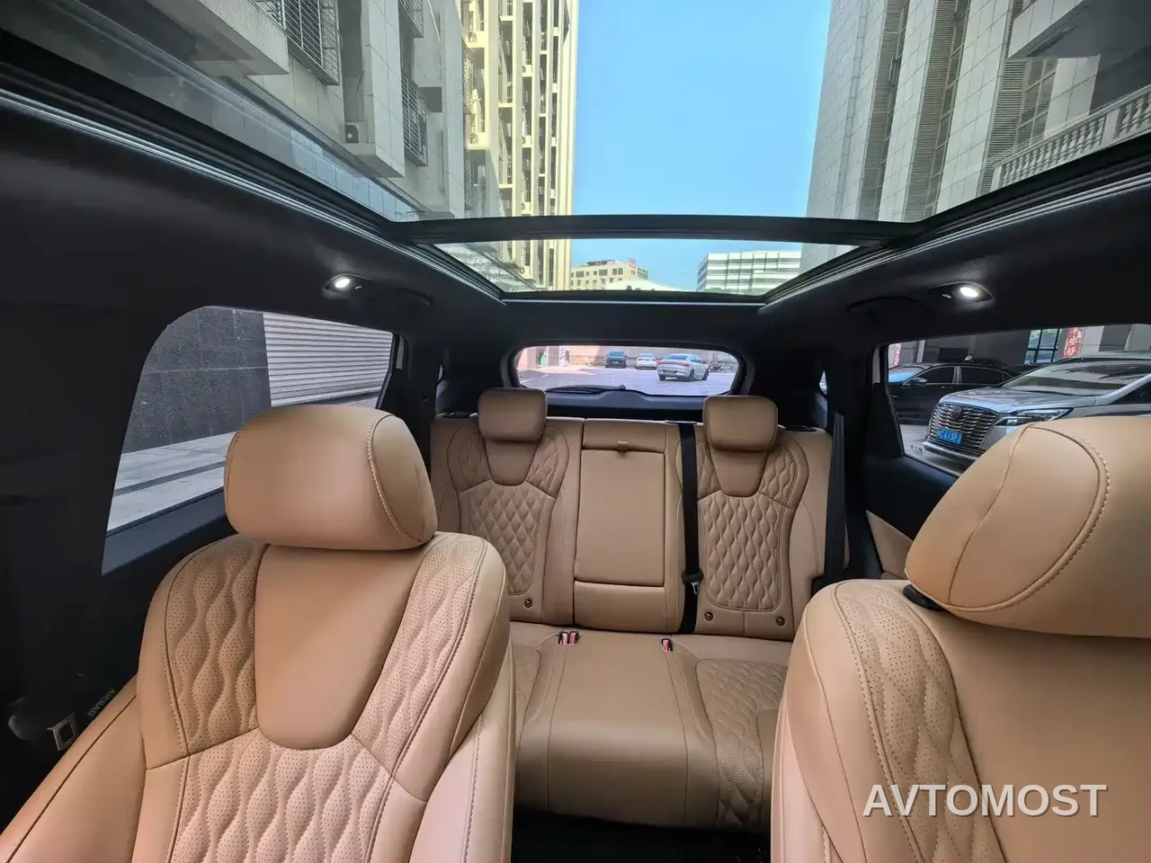 Besturn Yueyi 07 2025 210km Leisure Edition — фото 12
