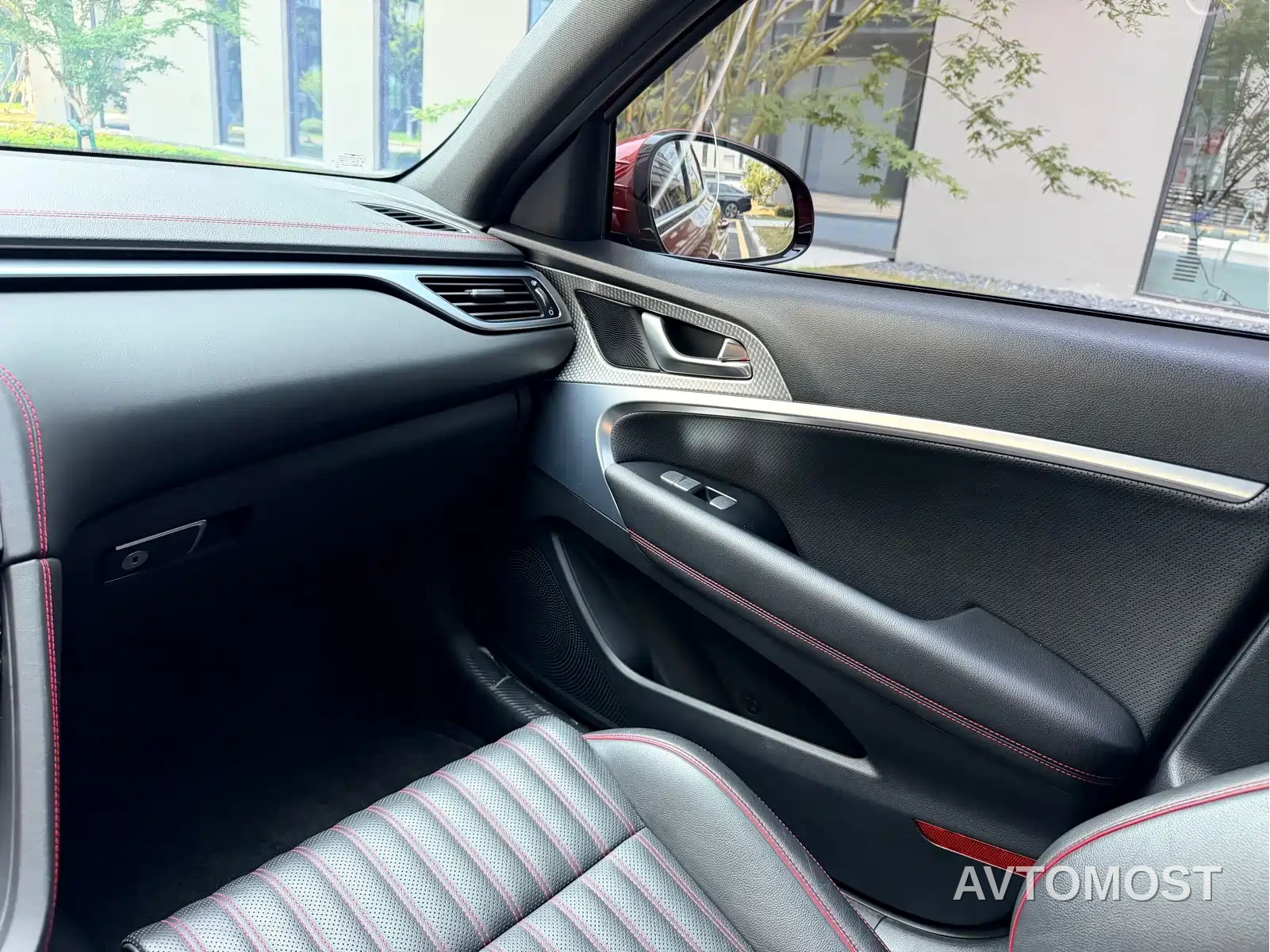 Genesis G70 2023 Model 2.0T RWD Luxury Edition — фото 17