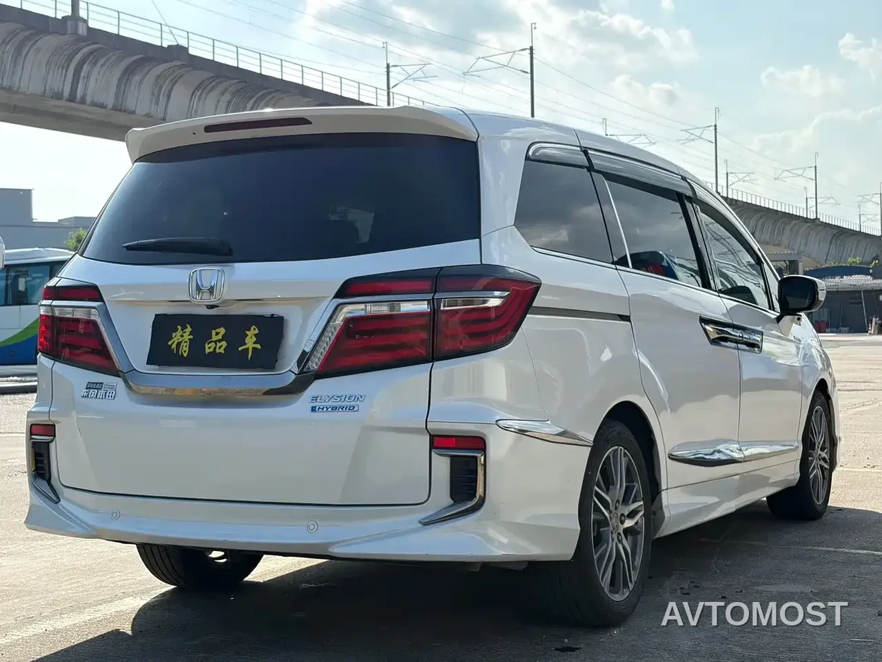 Honda Elysion 2019 2.0L Hybrid Luxury Edition — фото 7