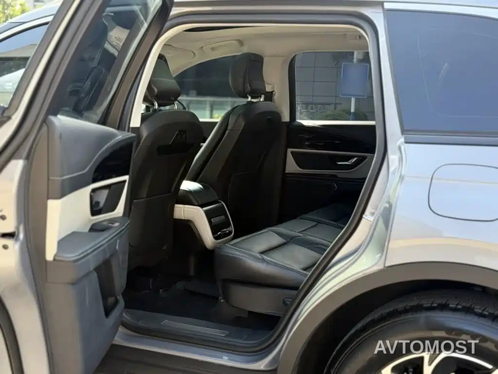 Lincoln Nautilus 2023 2.0T AWD Premium Edition — фото 2
