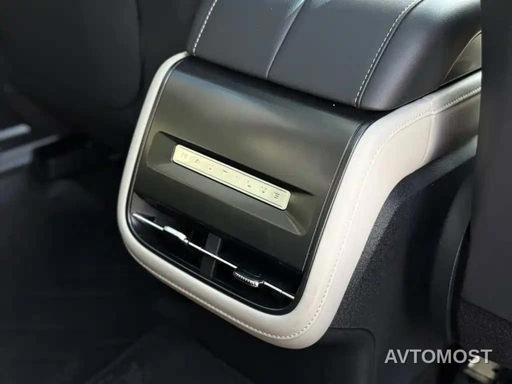 Lincoln Nautilus 2023 2.0T AWD Premium Edition — фото 6