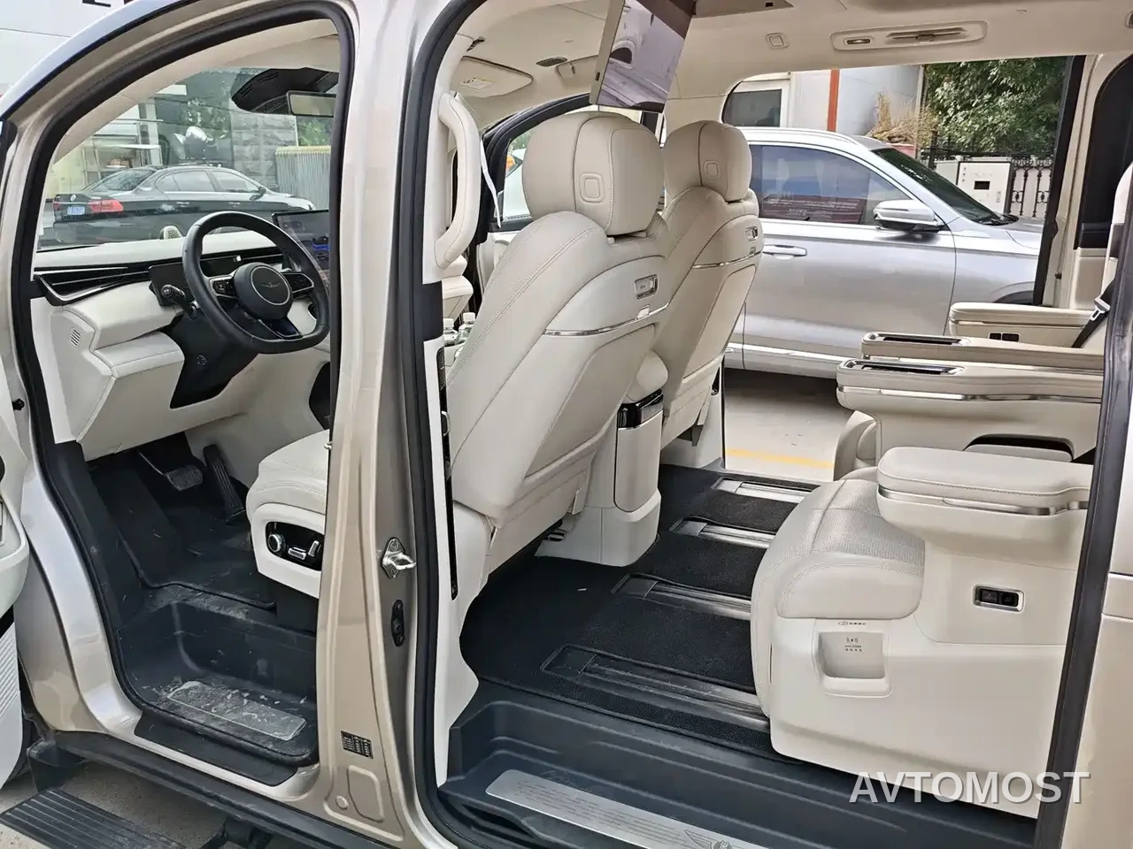 Geely Galaxy V900 2026 Model Year Base Version 6-Seater — фото 8
