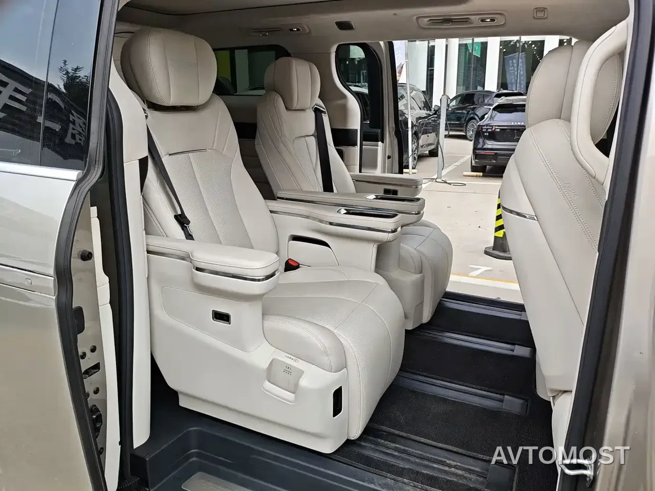 Geely Galaxy V900 2026 Model Year Base Version 6-Seater — фото 12