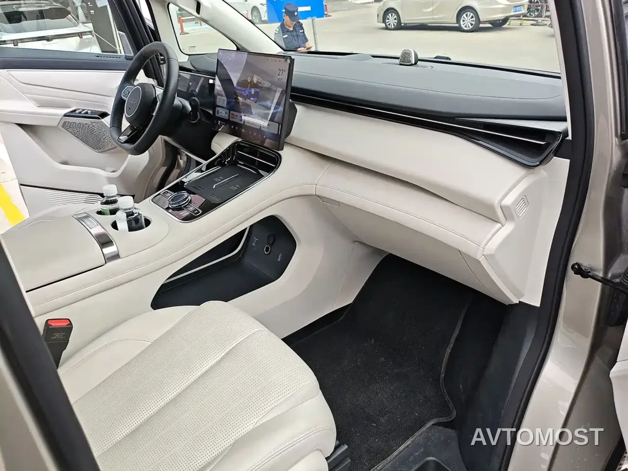 Geely Galaxy V900 2026 Model Year Base Version 6-Seater — фото 14