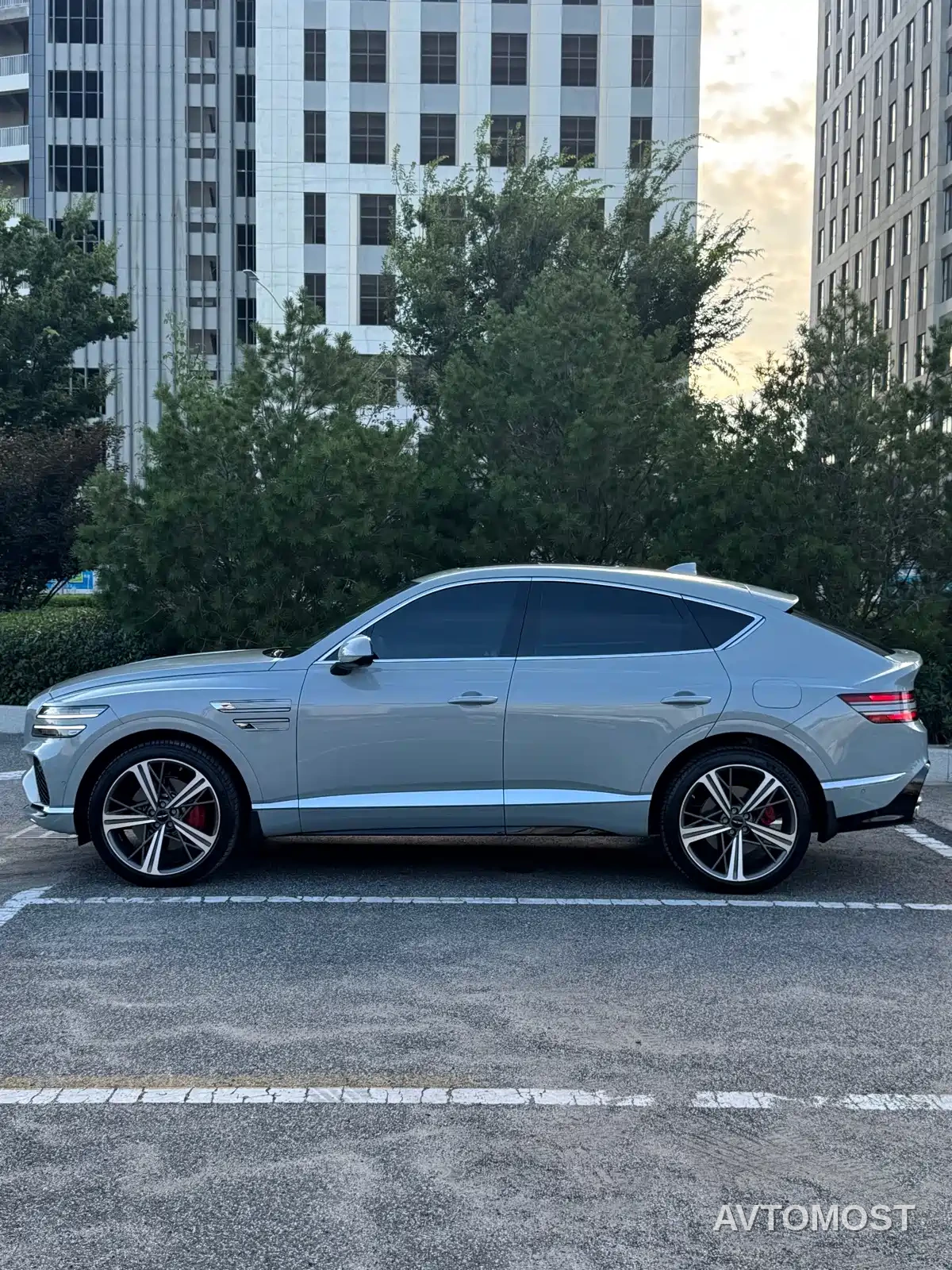 Genesis GV80 Coupe 2024 Coupe 2.5T AWD Flagship 5-Seater — фото 5