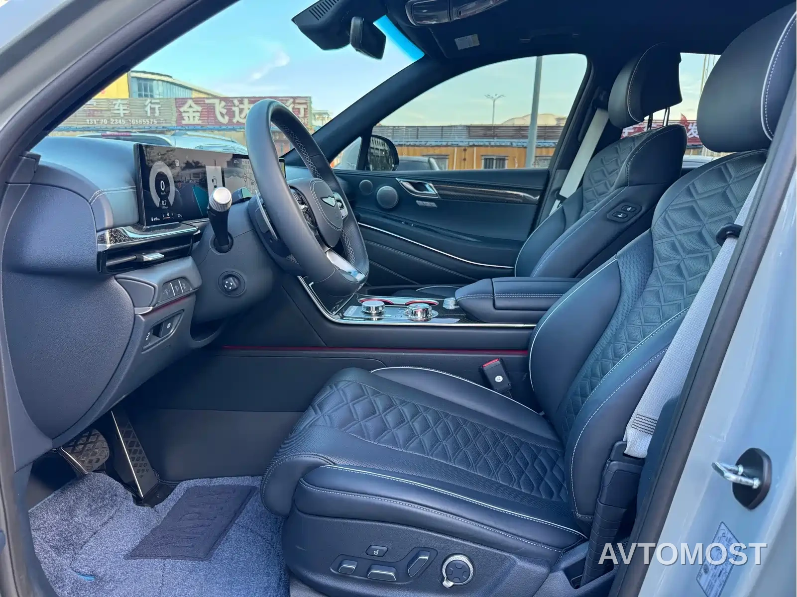 Genesis GV80 Coupe 2024 Coupe 2.5T AWD Flagship 5-Seater — фото 12