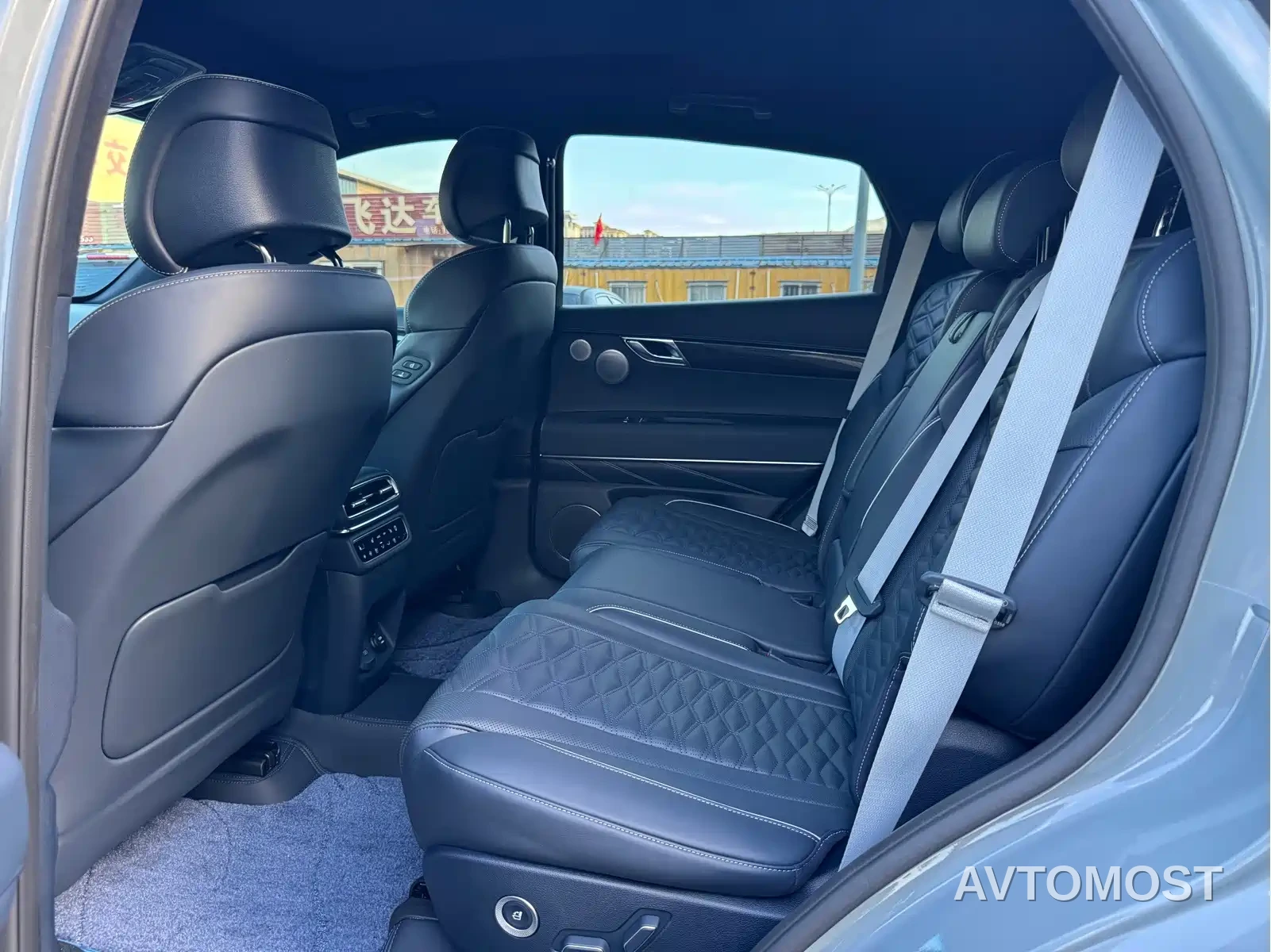 Genesis GV80 Coupe 2024 Coupe 2.5T AWD Flagship 5-Seater — фото 14