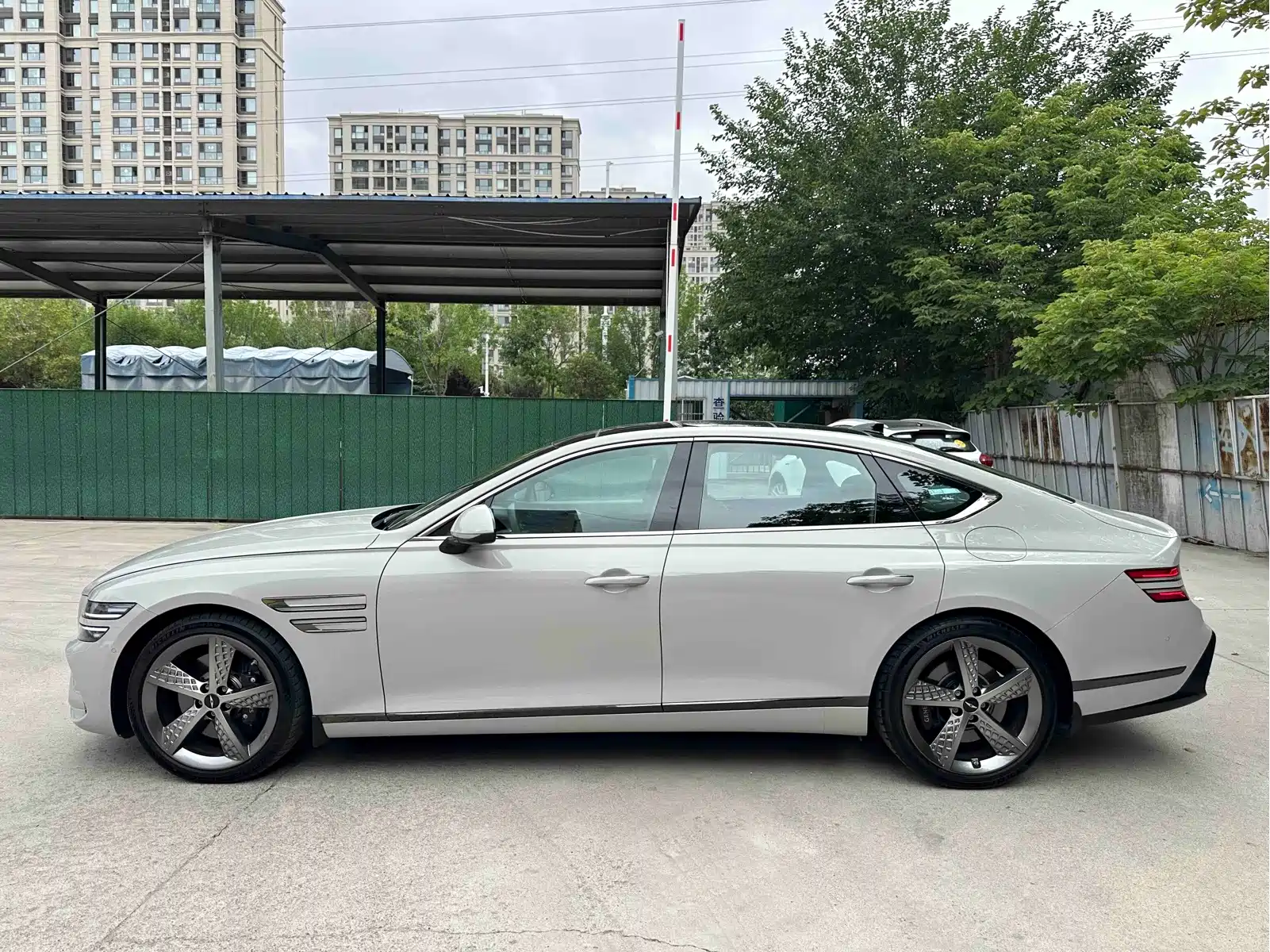 Genesis G80 2024 2.5T RWD Flagship — фото 3