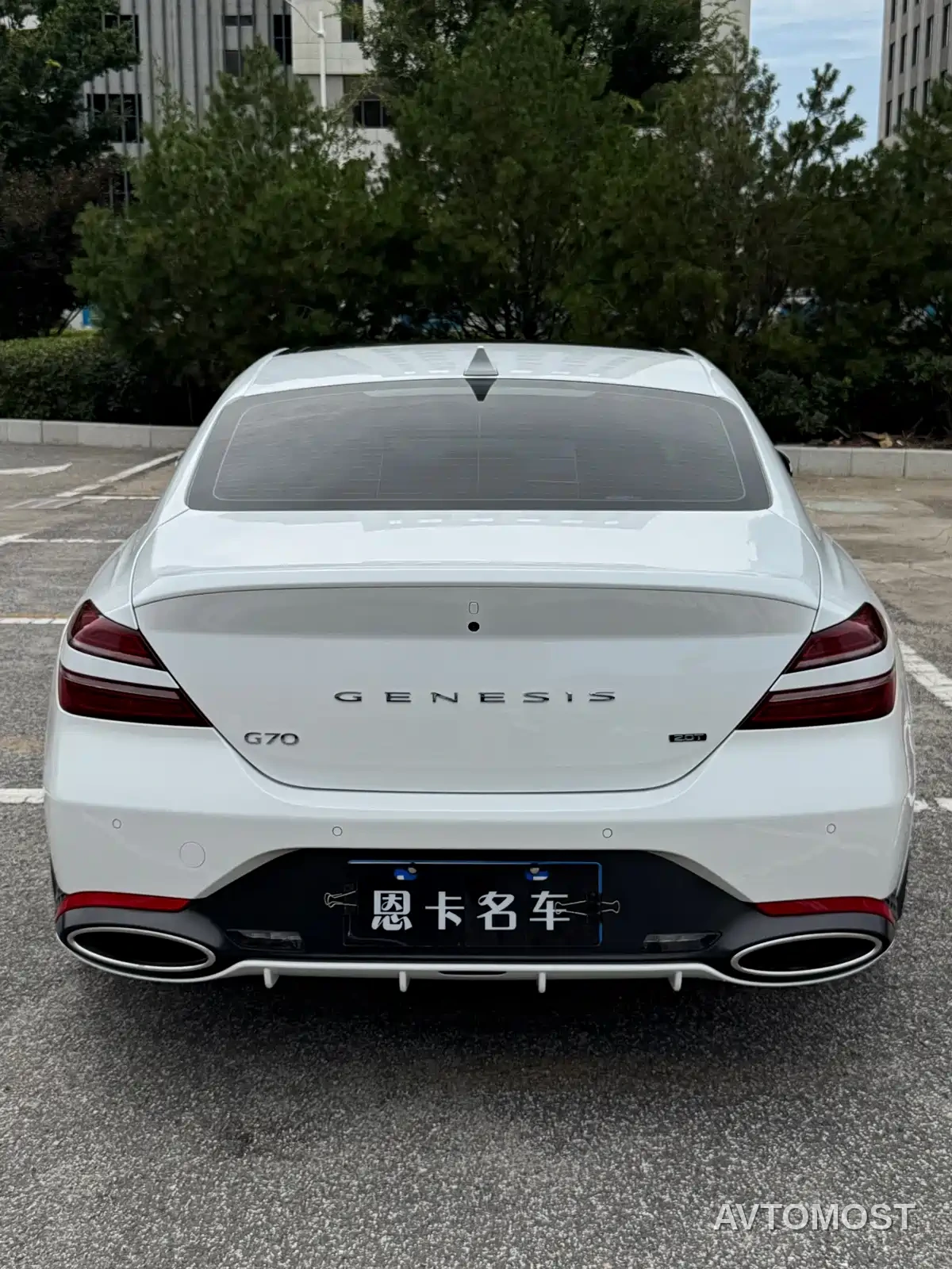Genesis G70 2023 Model 2.0T RWD Luxury Edition — фото 8