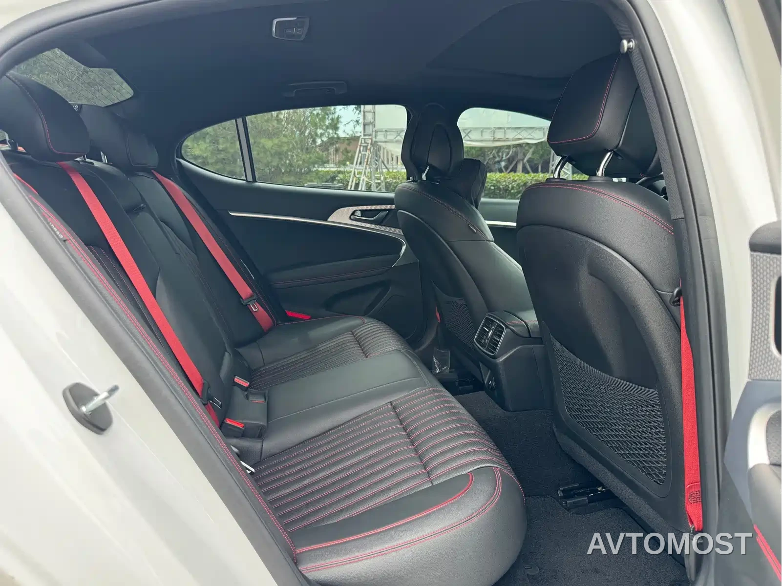 Genesis G70 2023 Model 2.0T RWD Luxury Edition — фото 15