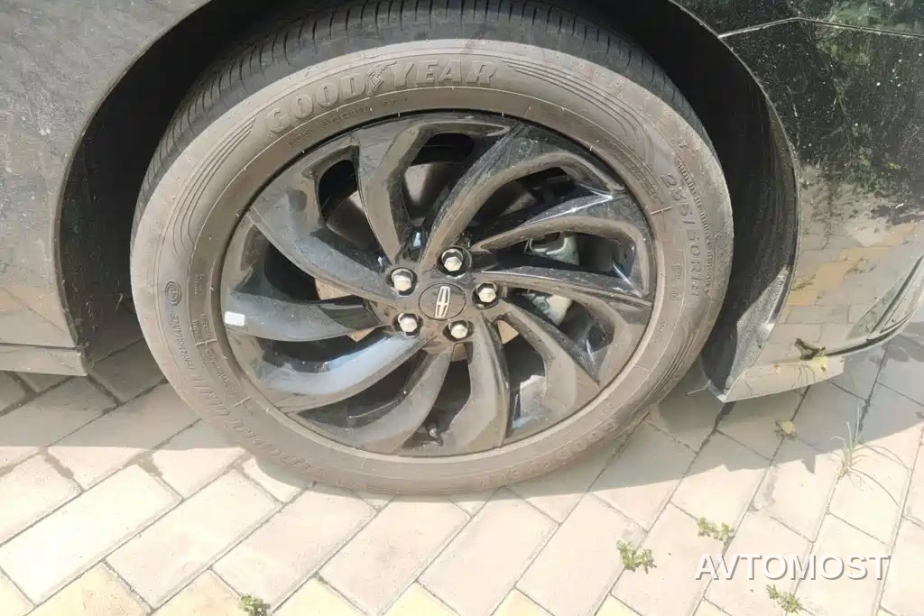 Lincoln Z 2025 2.0T Premium Hybrid — фото 6