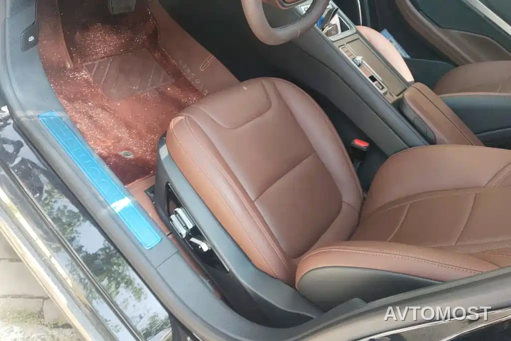 Lincoln Z 2025 2.0T Premium Hybrid — фото 9