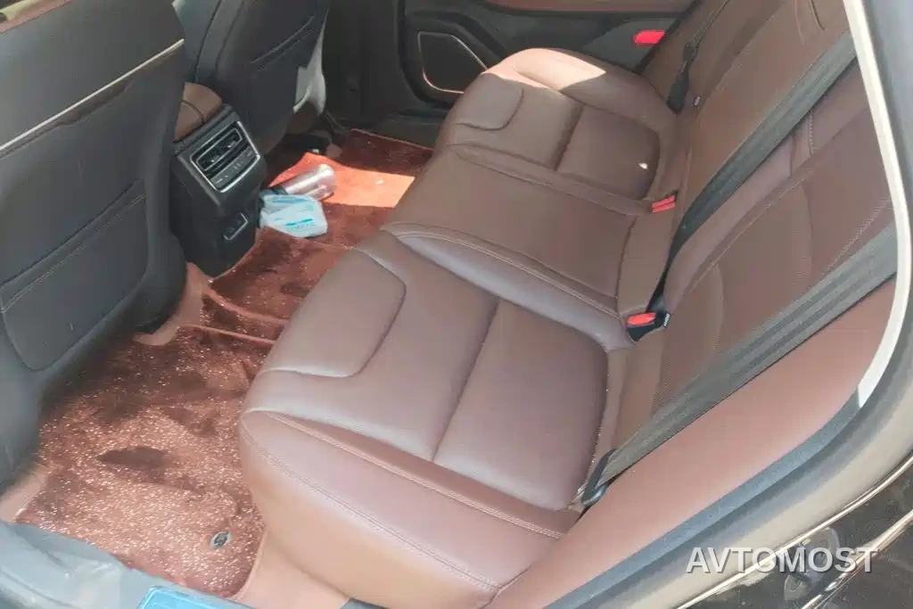 Lincoln Z 2025 2.0T Premium Hybrid — фото 10