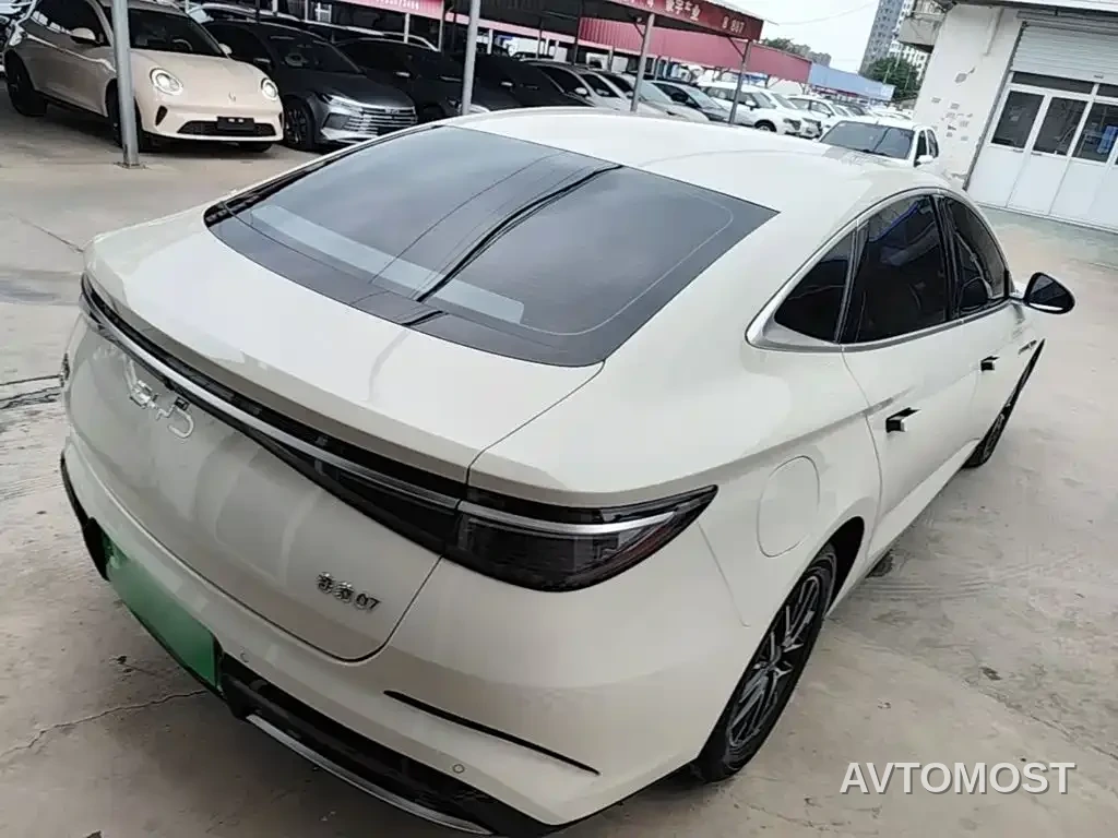 BYD Seal 07 DM-i 2025 DM-i 1.5L 70km Elite — фото 7