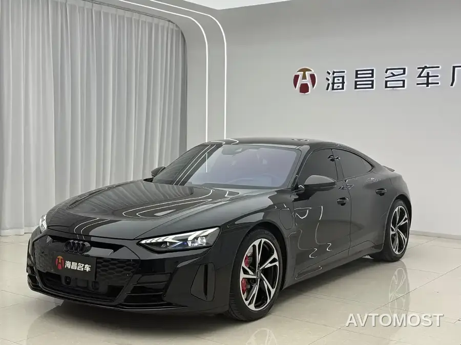 Audi RS e-tron GT 2023 Base Model