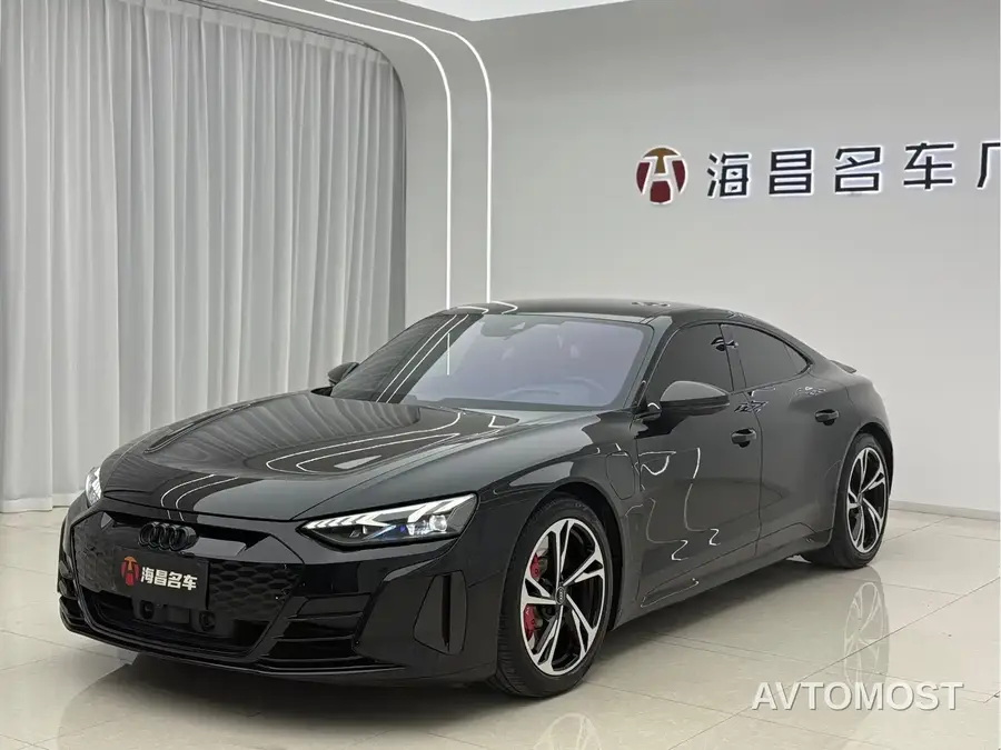 Audi RS e-tron GT 2023 Base Model