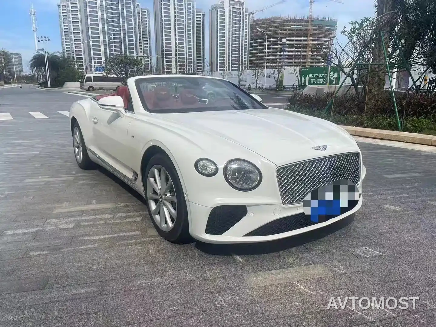 Bentley Continental 2020 4.0T GT V8 Convertible — фото 3