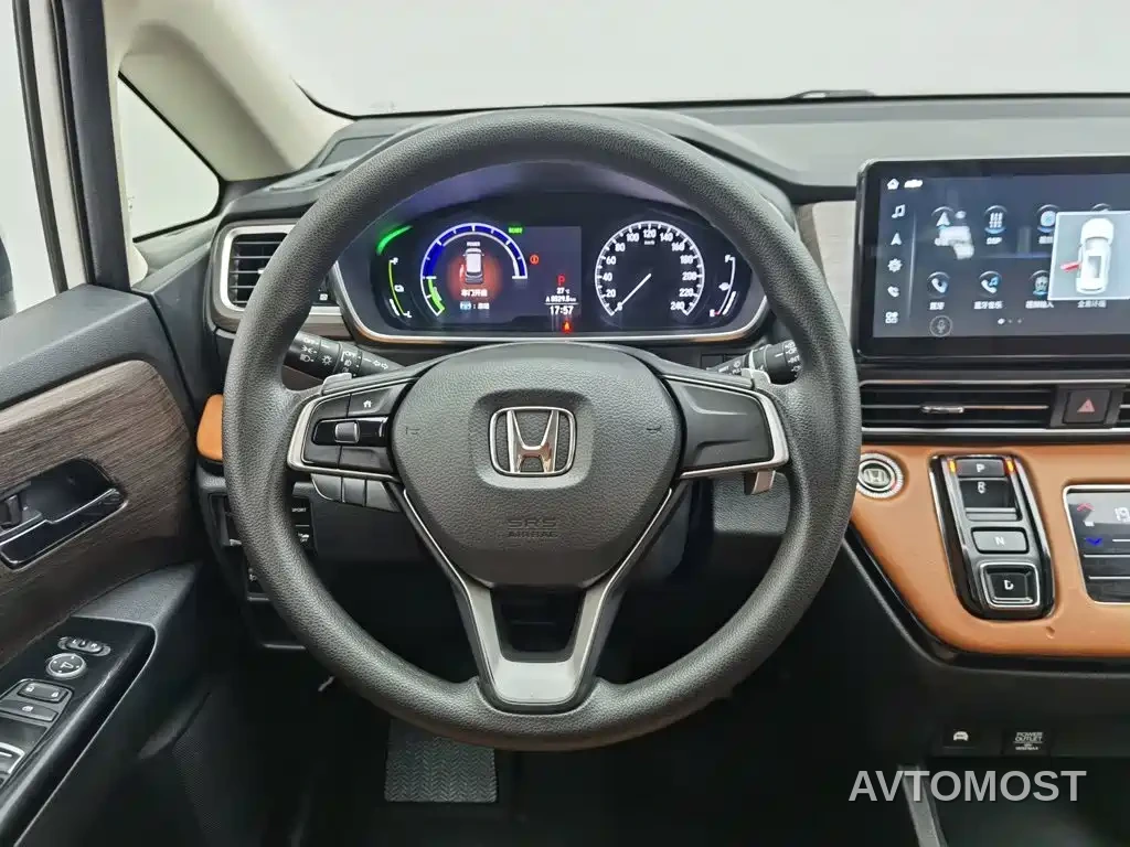 Honda Odyssey 2024 2.0L e:HEV Sharp·Comfort Edition — фото 9