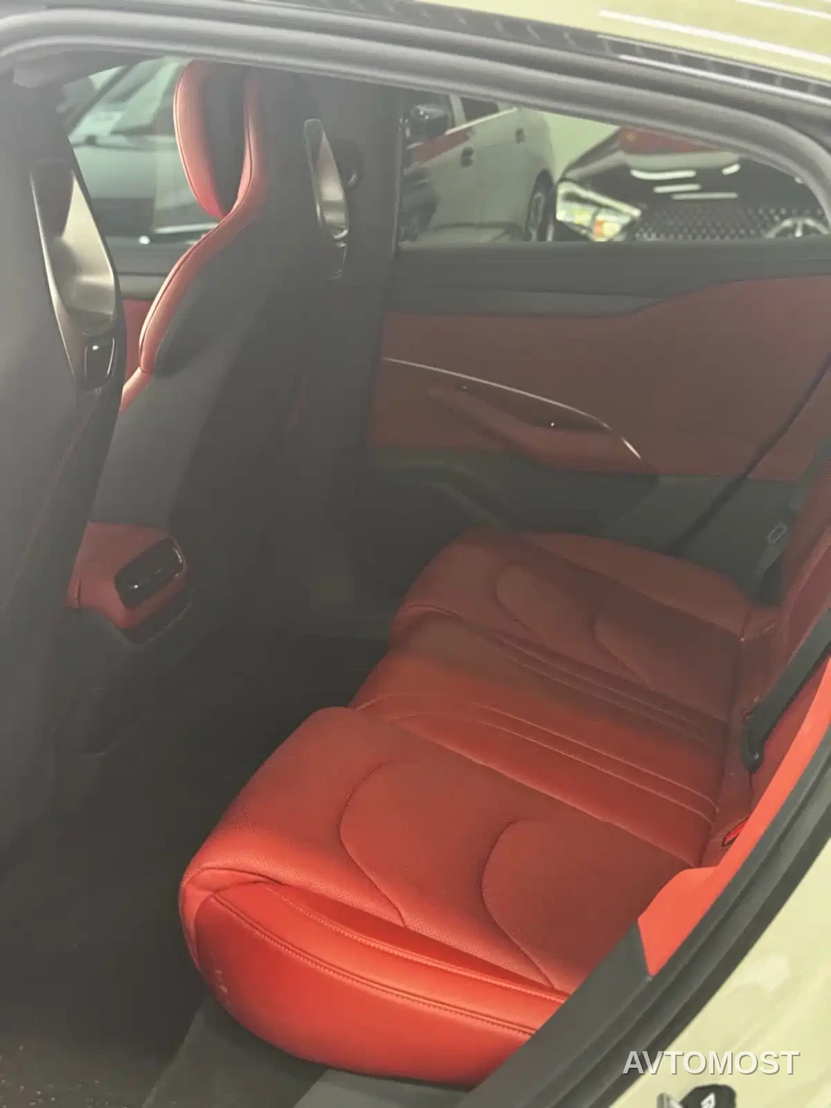 Xiaomi SU7 2024 RWD Long Range Intelligent Driving Edition — фото 8