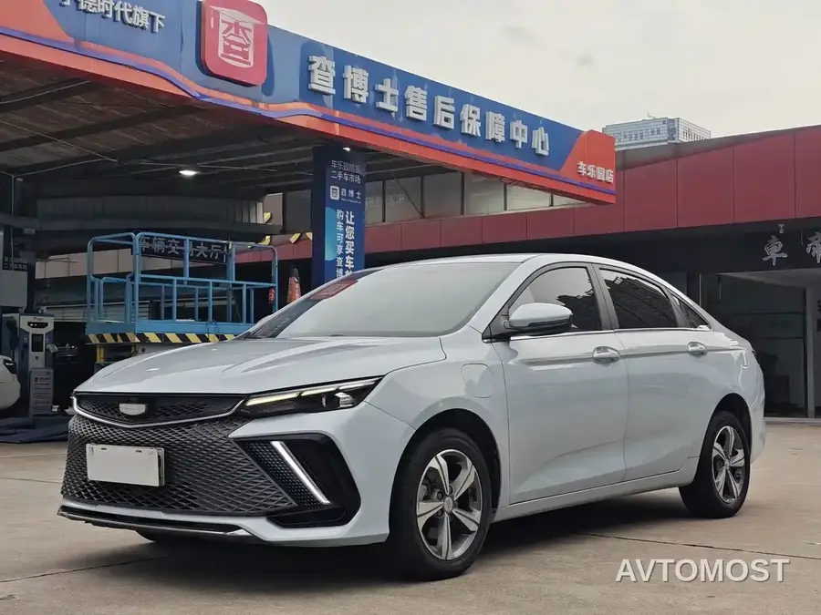 Geely Emgrand L HiP 2022 1.5TD-DHT Pro 100KM Super Pure